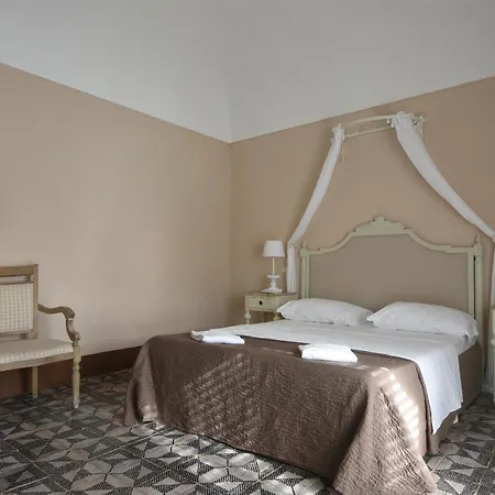 Resort Borgo Del Carato Solarino