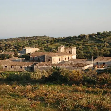 Borgo Del Carato 3* Solarino