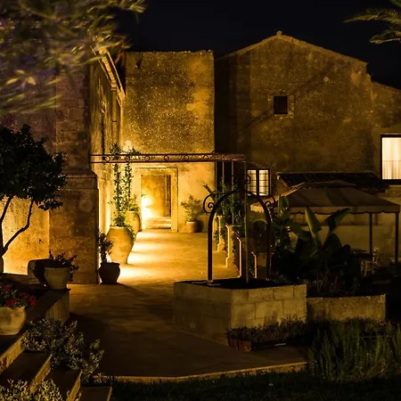 Borgo Del Carato Üdülőközpont Solarino