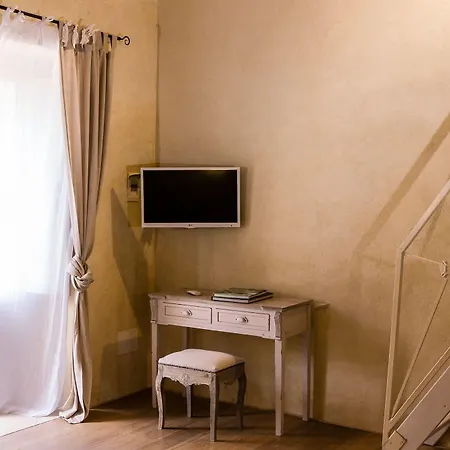 Borgo Del Carato