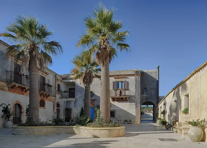 Borgo Del Carato Solarino